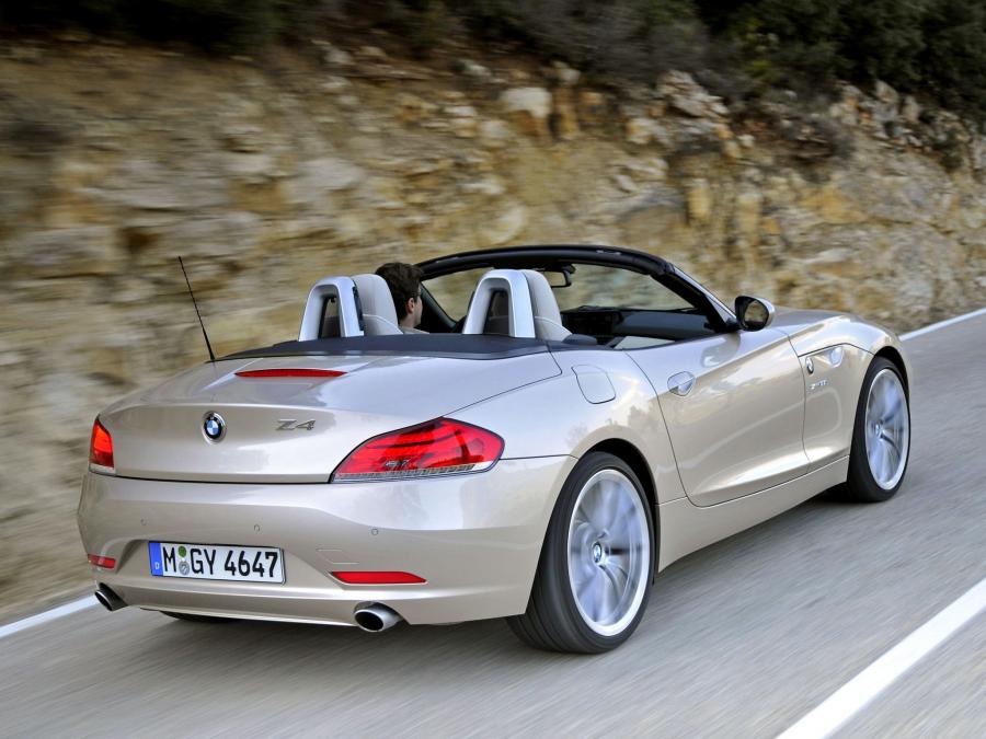  BMW Z4 sDrive 3.5i Roadster 2009 года  (фото 8 из 30)